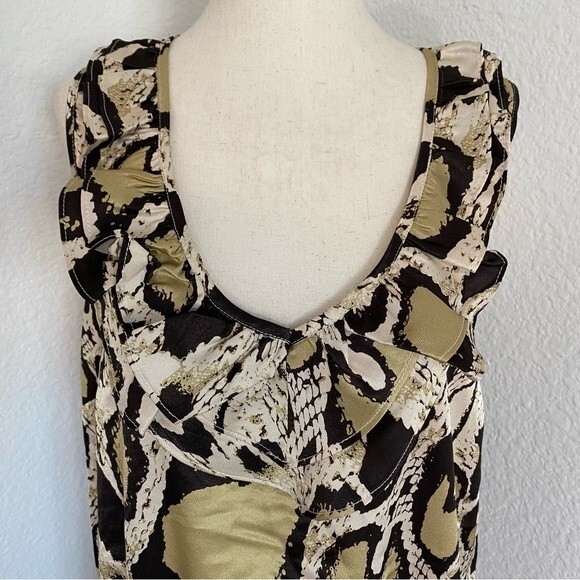 NWT  Vertigo Animal Print V Neck Ruffle Sleeveless Ruche Waist Halter Size M - Picture 3 of 12